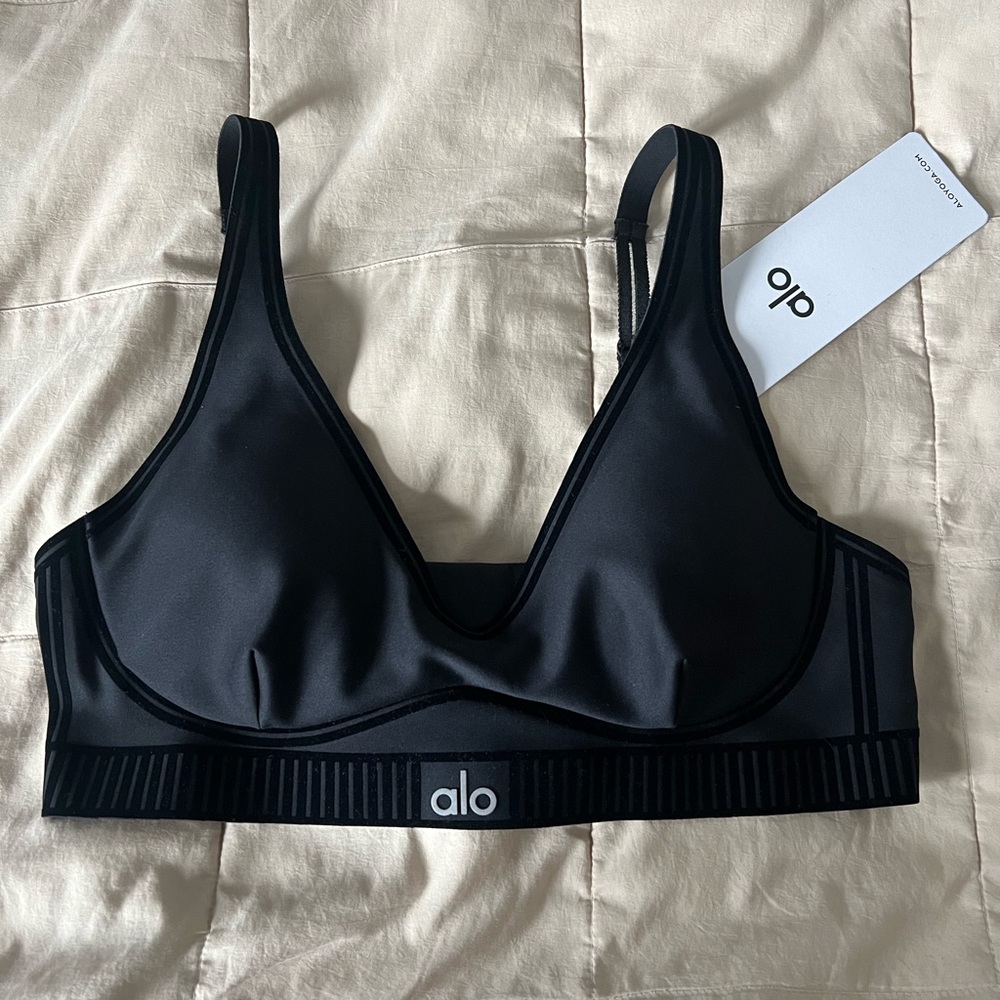ALO Yoga Dark Gray Sports Bra